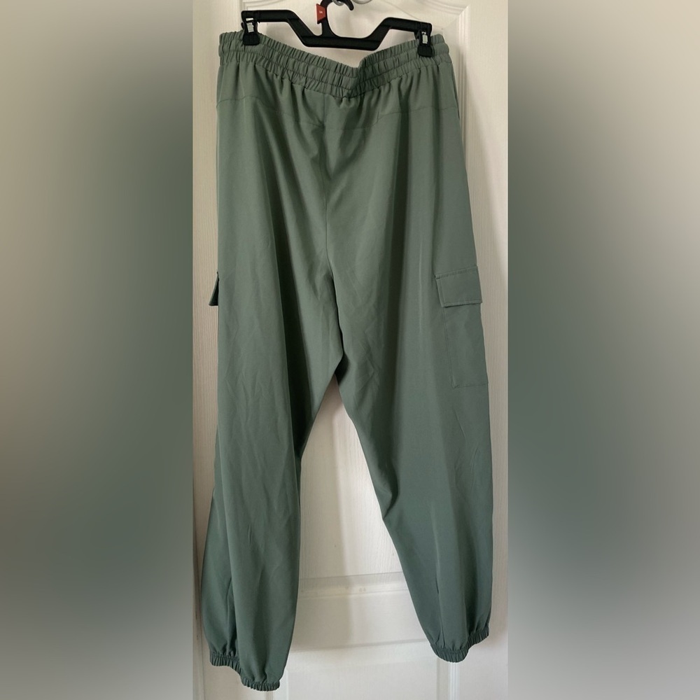 Women’s Bearclaw green joggers size-XL - Picture 6 of 6